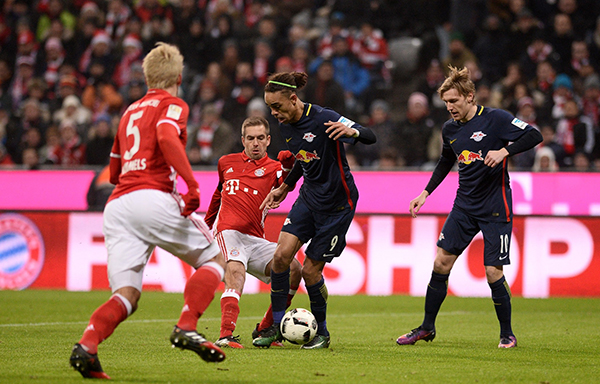 队的防线吃 队的防线吃