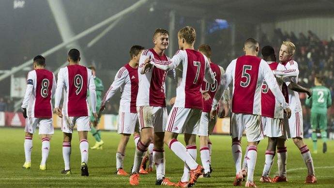 更是无数场 更是无数场