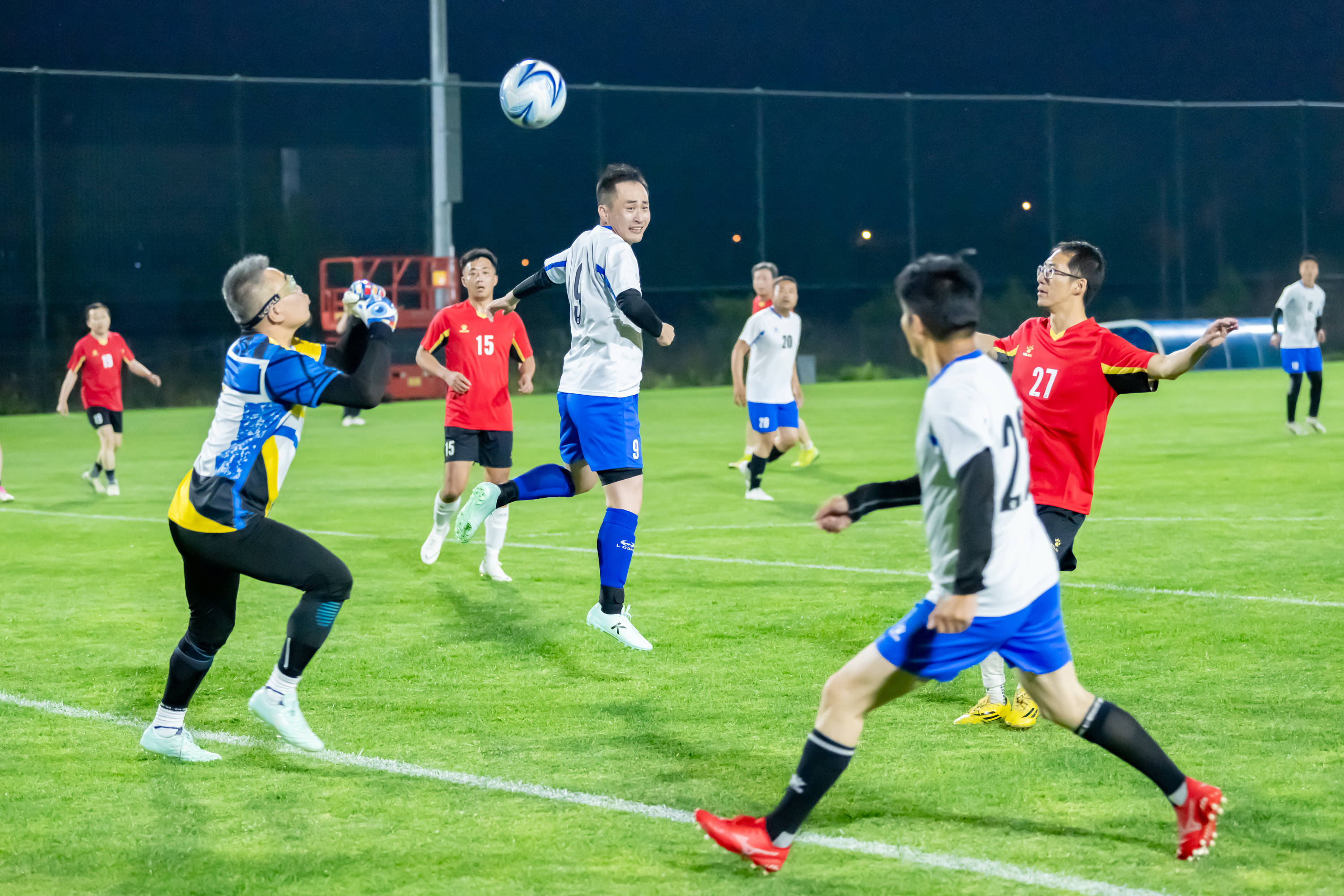 贡献自己的 贡献自己的