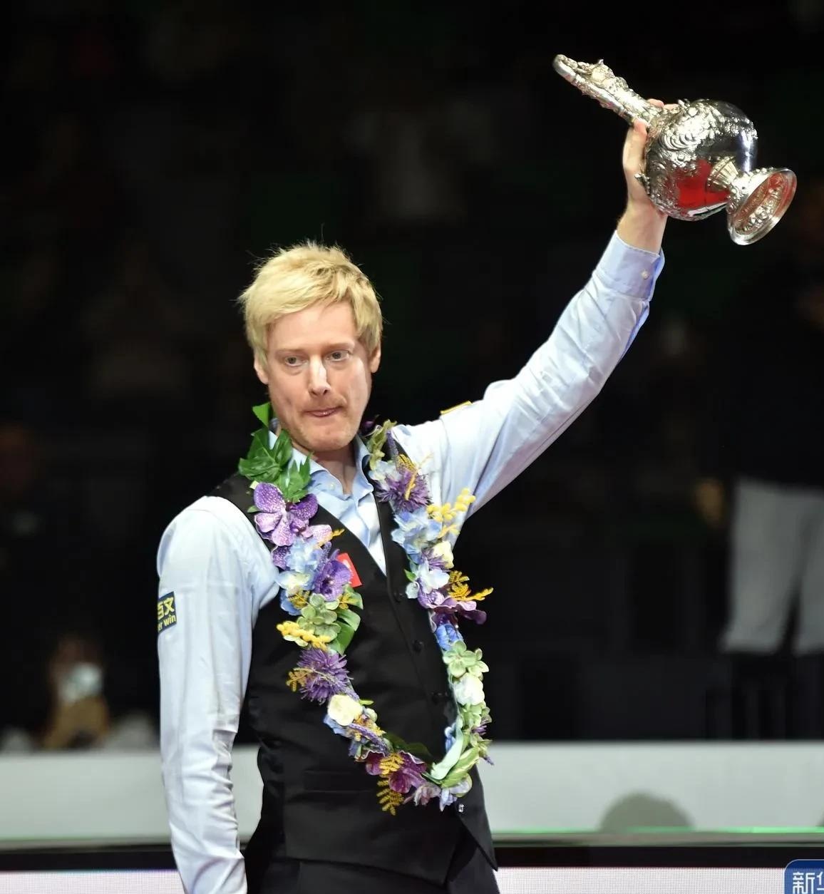 的冷静与迅 的冷静与迅