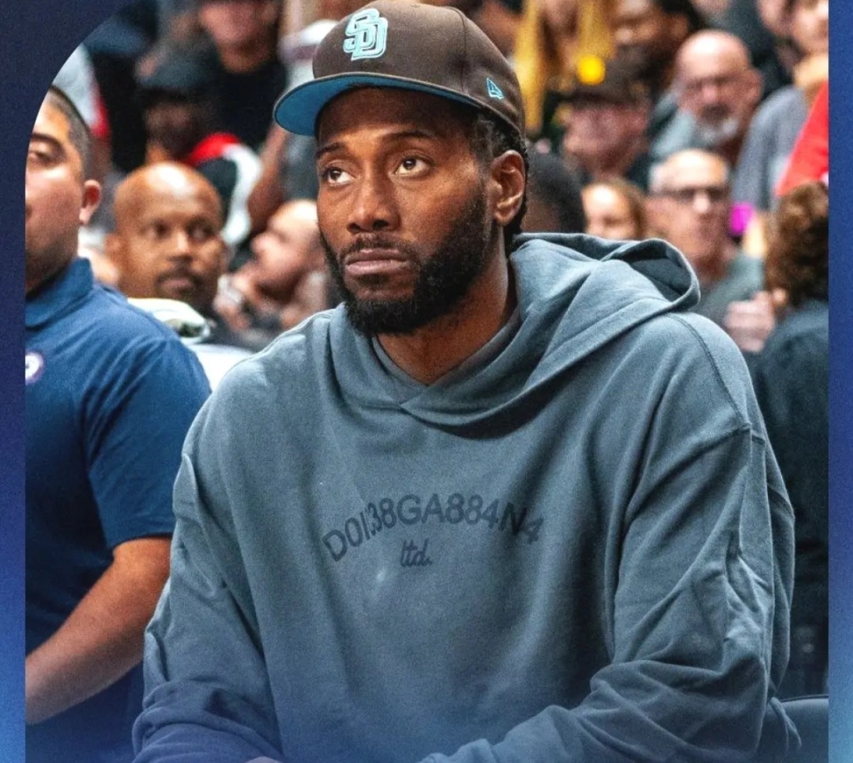 右脚低射扳 右脚低射扳